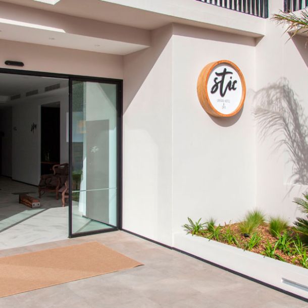 The entrance of the urban hotel Stic, in San Antonio (Ibiza)